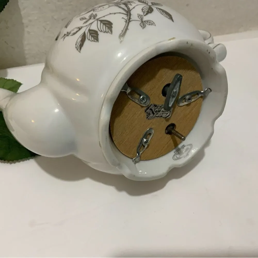 VTG Norcrest Fine 25th Anniversary Chatillon Fine Tea Pot China Silver Muscial